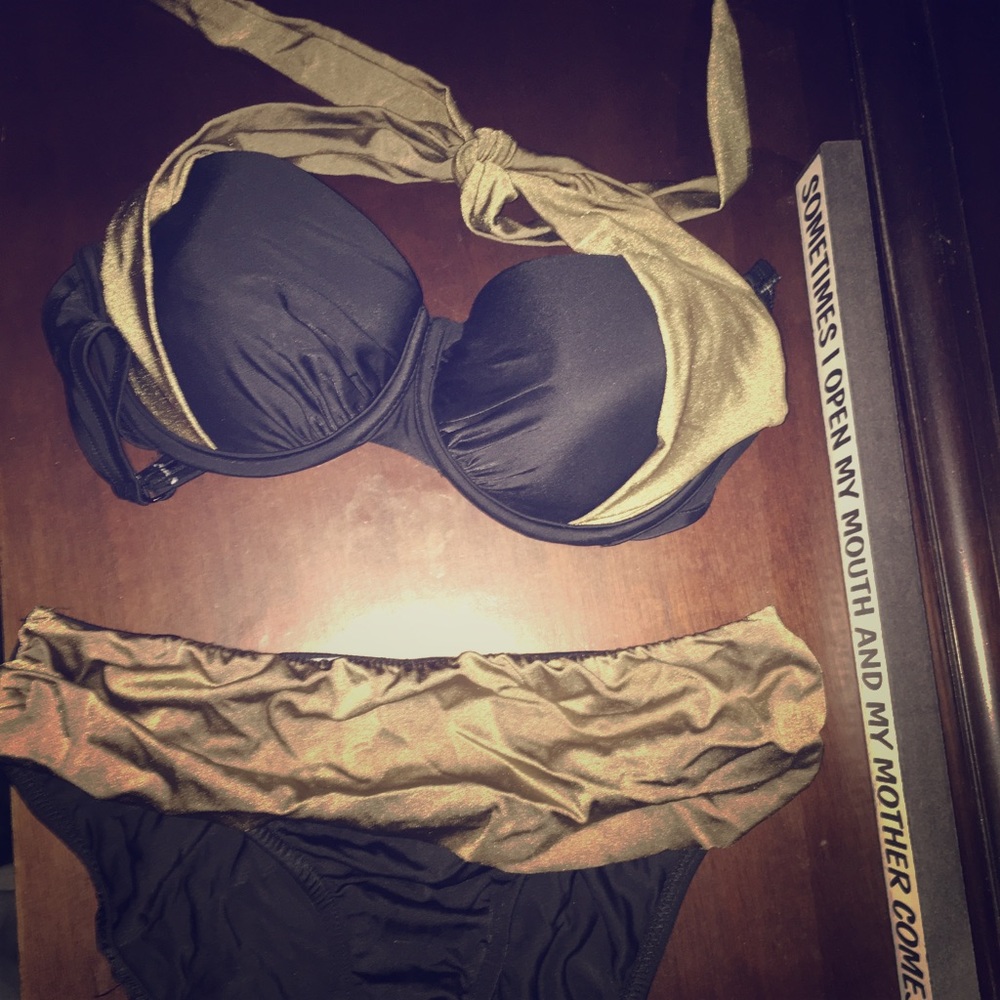Venus bikini